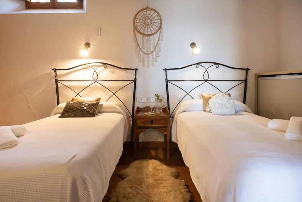 סאנט מיגל דה באלאנסט Casa Can Lluc Con Piscina, Jardin Y Vista Al Campo מראה חיצוני תמונה