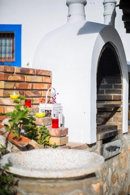 סאנט מיגל דה באלאנסט Casa Can Lluc Con Piscina, Jardin Y Vista Al Campo מראה חיצוני תמונה