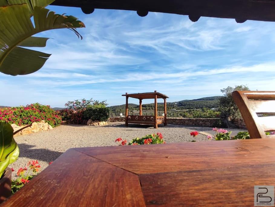 סאנט מיגל דה באלאנסט Casa Can Lluc Con Piscina, Jardin Y Vista Al Campo מראה חיצוני תמונה