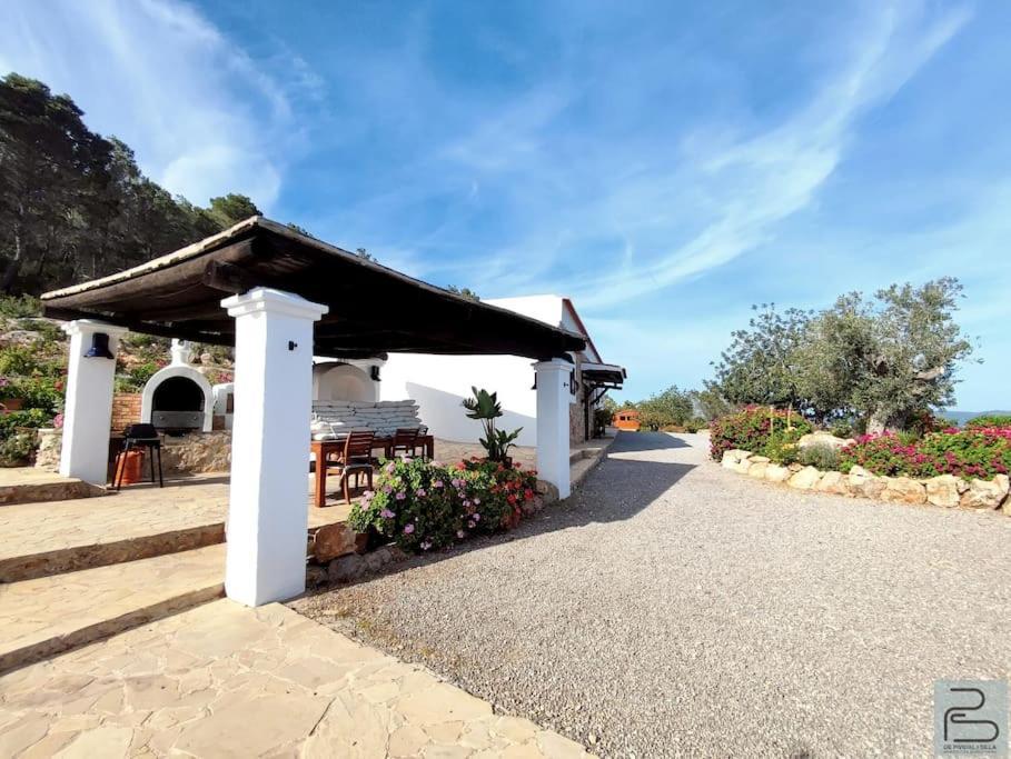 סאנט מיגל דה באלאנסט Casa Can Lluc Con Piscina, Jardin Y Vista Al Campo מראה חיצוני תמונה