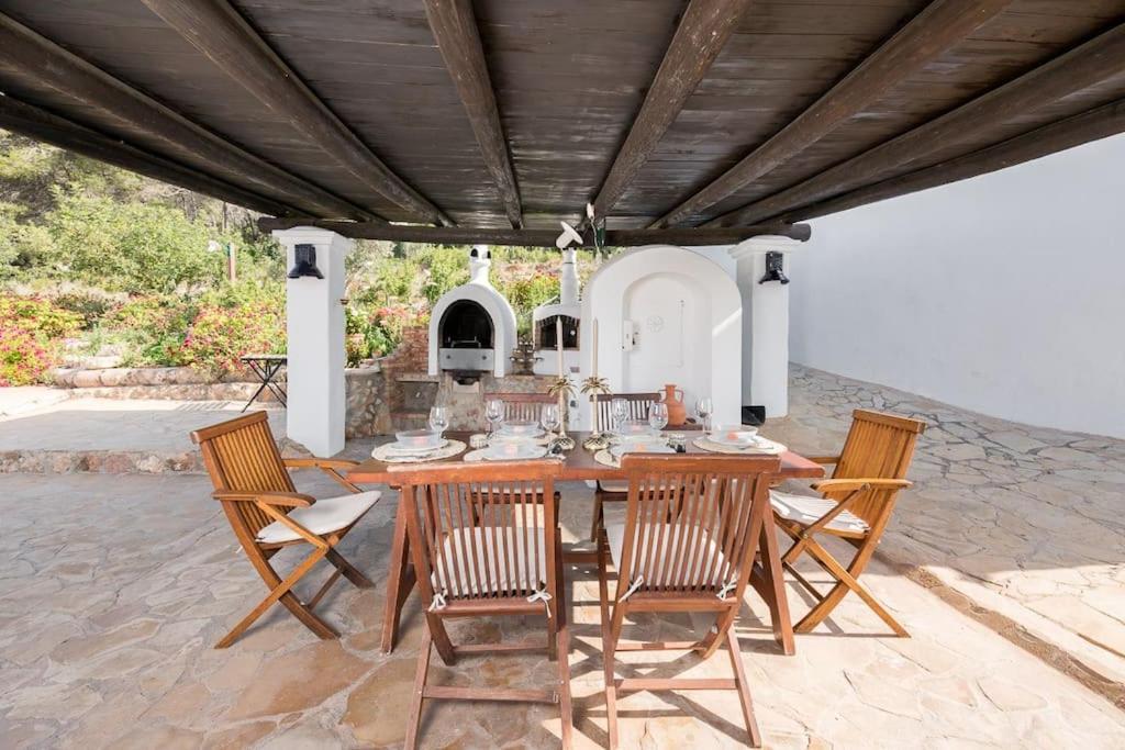 סאנט מיגל דה באלאנסט Casa Can Lluc Con Piscina, Jardin Y Vista Al Campo מראה חיצוני תמונה