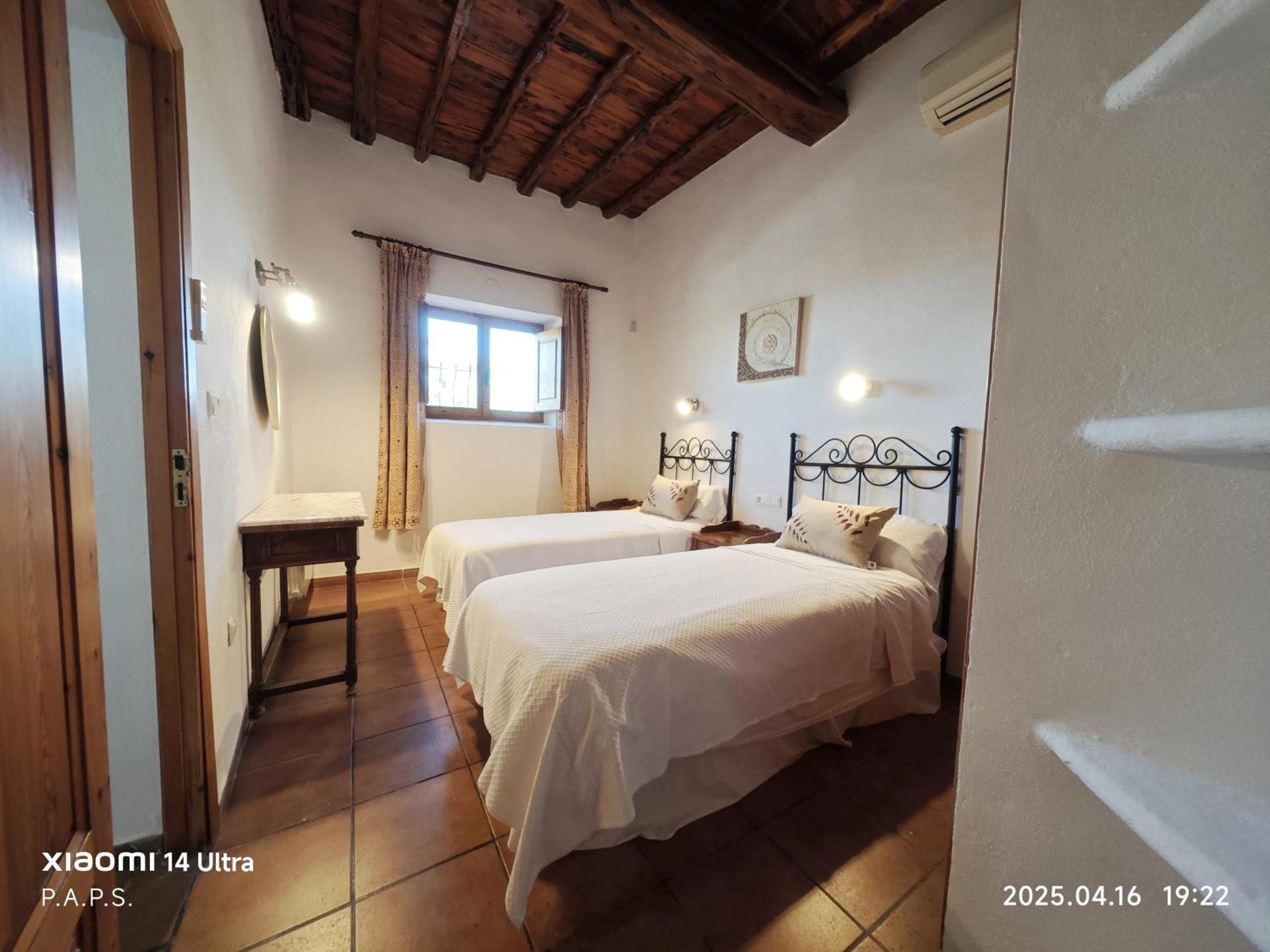סאנט מיגל דה באלאנסט Casa Can Lluc Con Piscina, Jardin Y Vista Al Campo מראה חיצוני תמונה