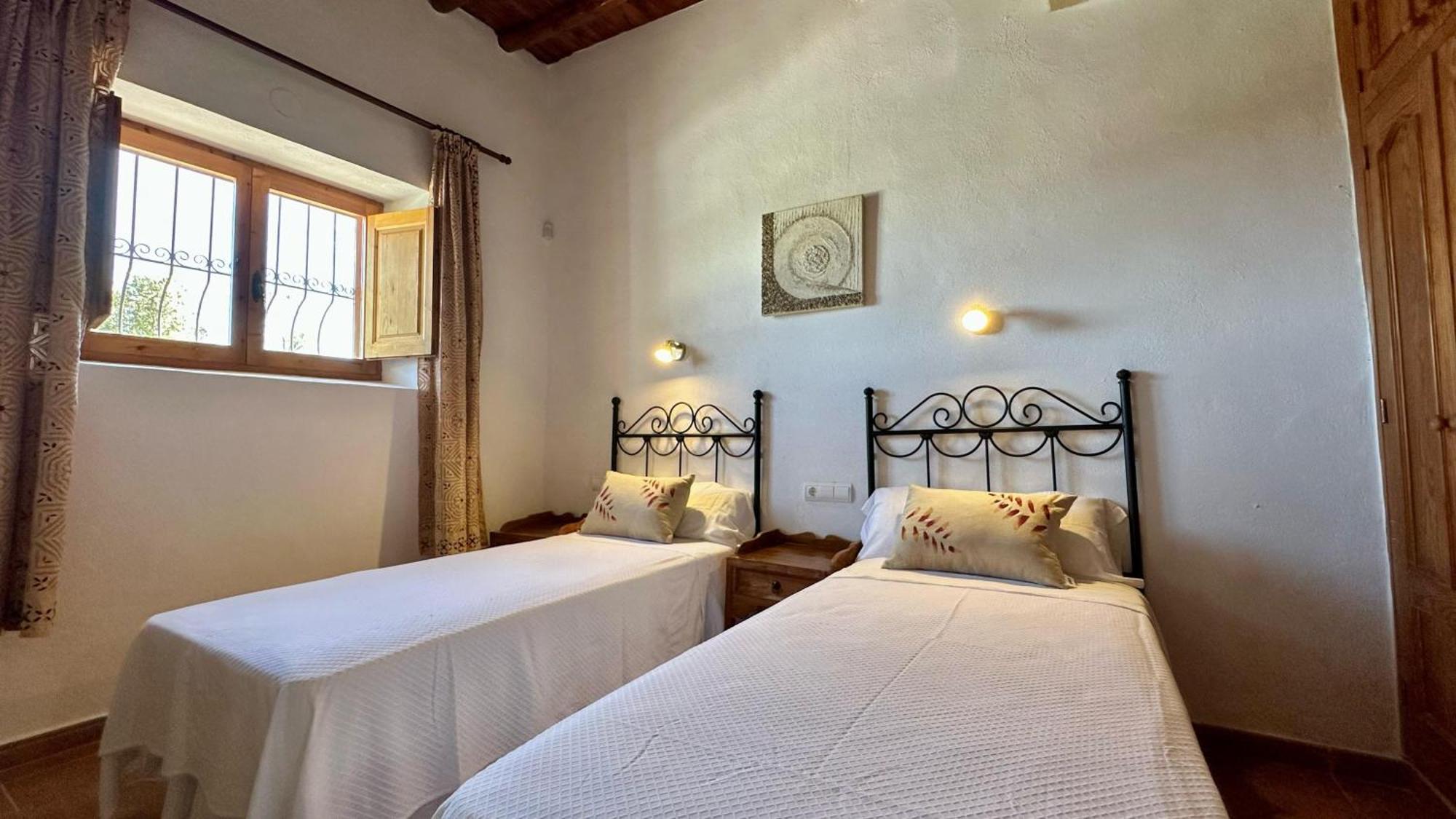 סאנט מיגל דה באלאנסט Casa Can Lluc Con Piscina, Jardin Y Vista Al Campo מראה חיצוני תמונה