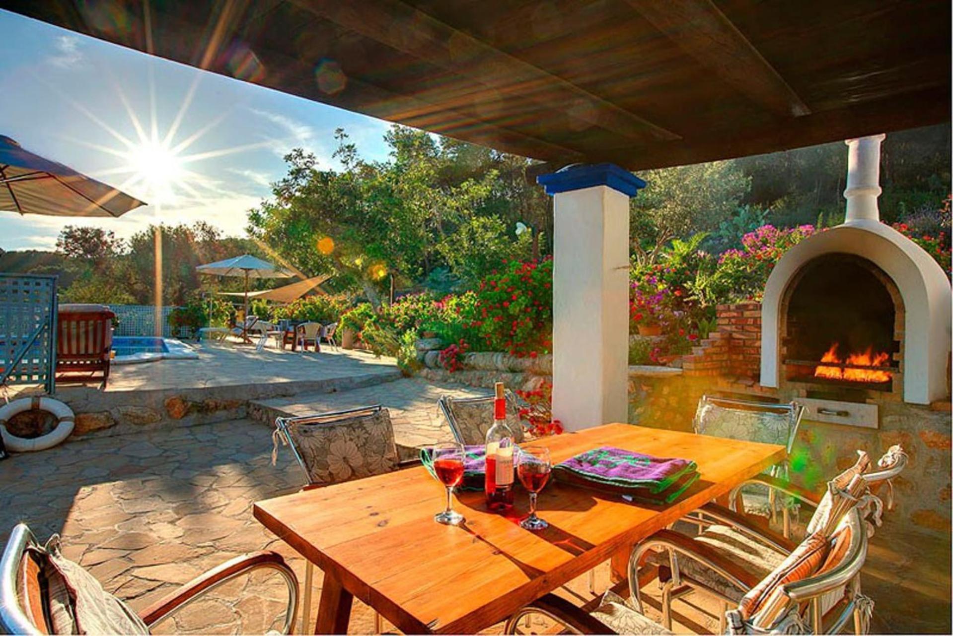 סאנט מיגל דה באלאנסט Casa Can Lluc Con Piscina, Jardin Y Vista Al Campo מראה חיצוני תמונה