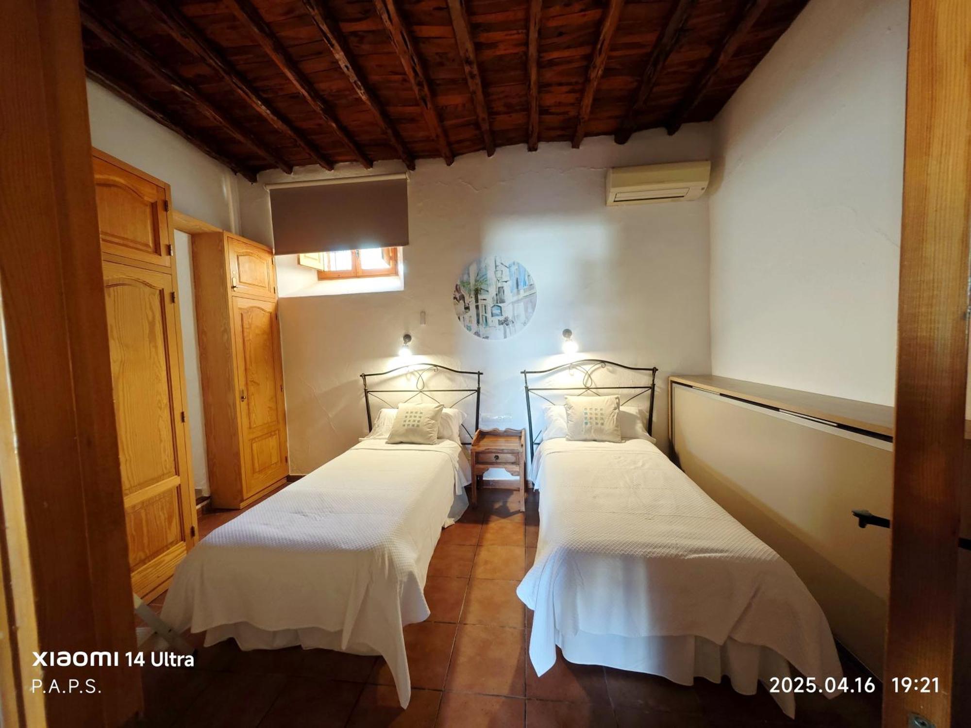 סאנט מיגל דה באלאנסט Casa Can Lluc Con Piscina, Jardin Y Vista Al Campo מראה חיצוני תמונה